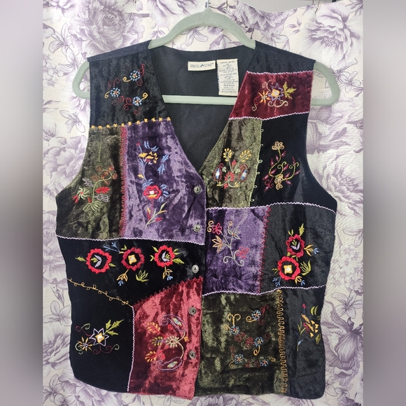 White Stag Vest Women Sz M Floral Embroidered Velvet Patchwork Jacquard Festival - Picture 1 of 13